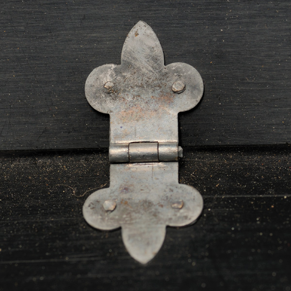 picture shows dentaphone ear trumpet @ EarTrumpets.co.uk